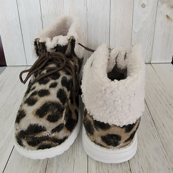 GYPSY JAZZ- ODION TAUPE LEOPARD HIGH TOP SNEAKERS - Picture 6 of 8